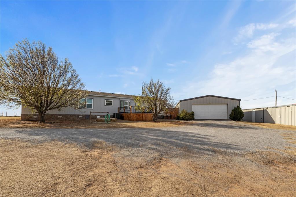 24062 E 957 Road Property Photo