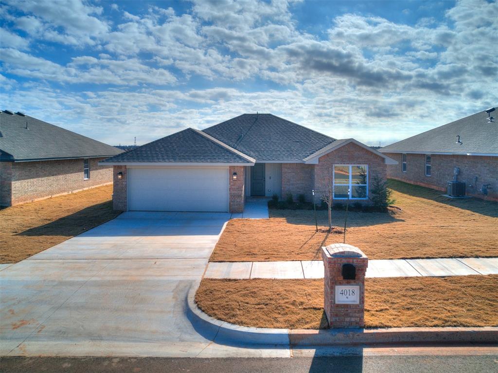 4018 Lynford Lane Property Photo