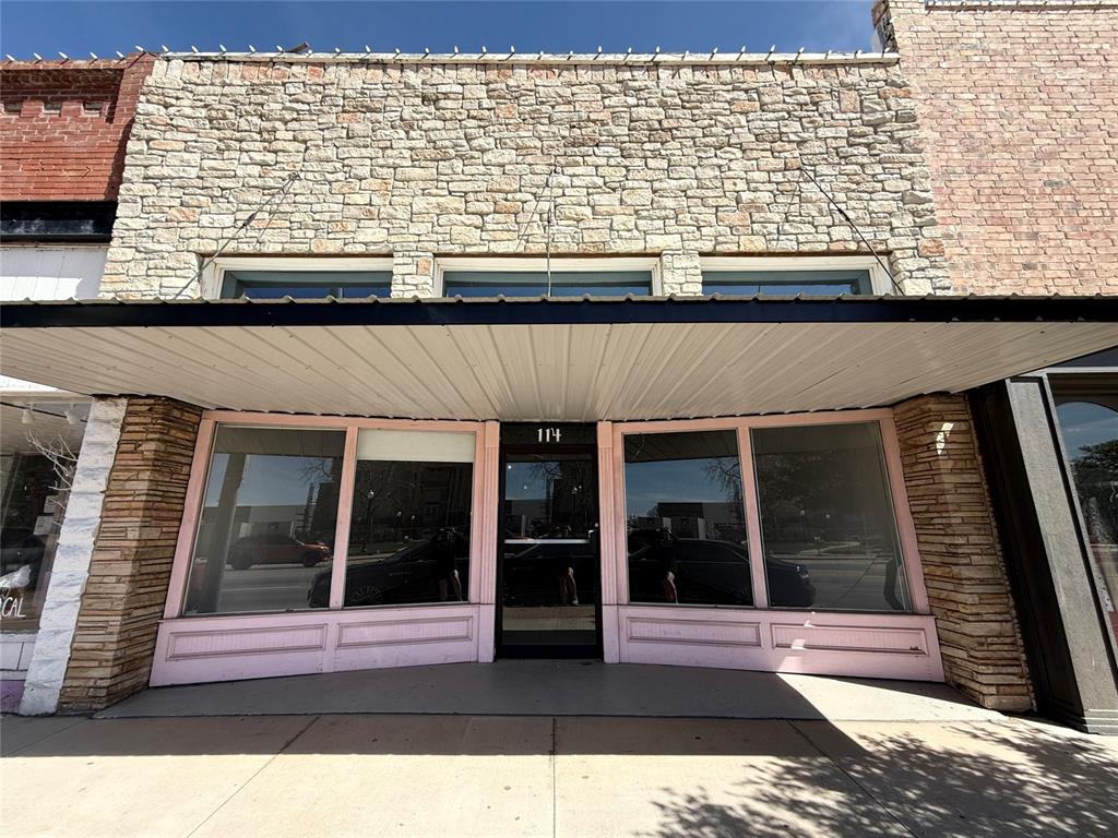 114 N Main Street Property Photo