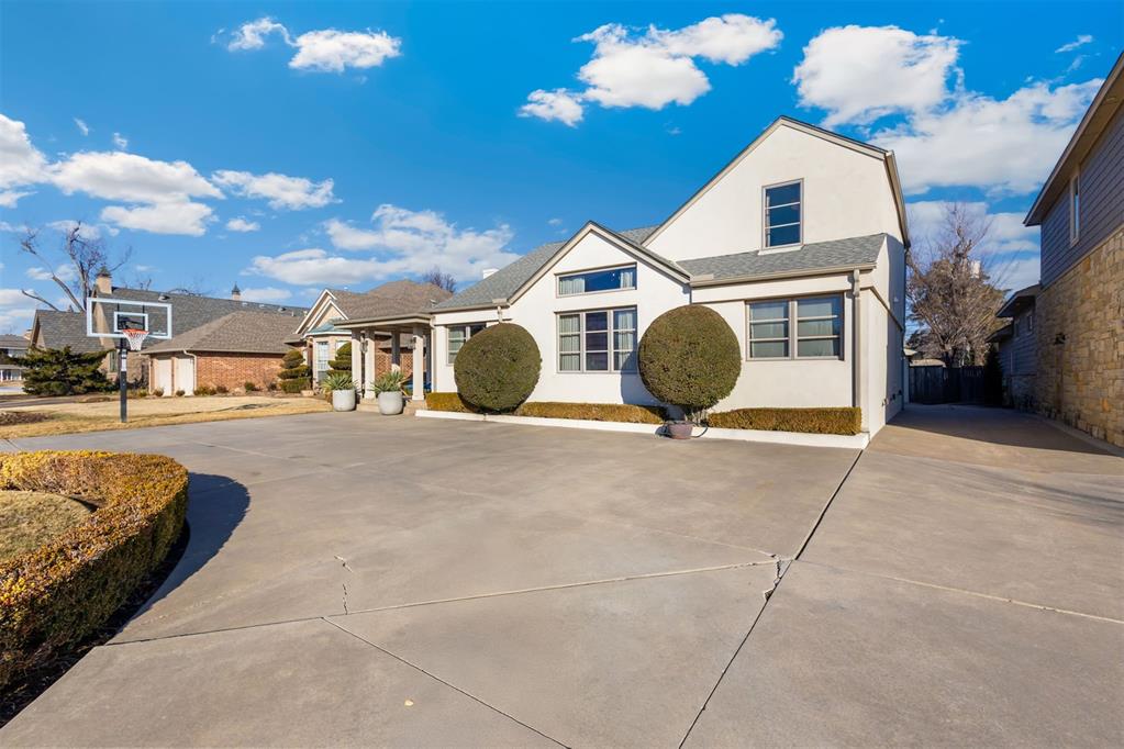 1123 Fenwick Property Photo