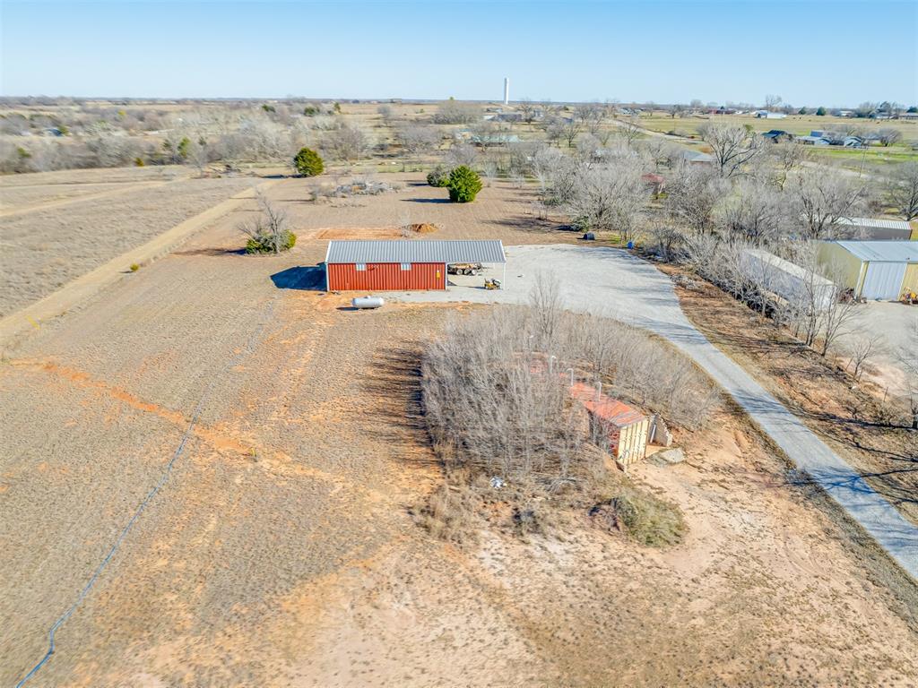 2810 S Highway 81 Property Photo 21