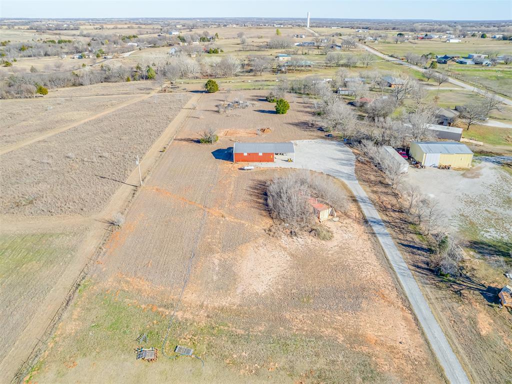 2810 S Highway 81 Property Photo 26