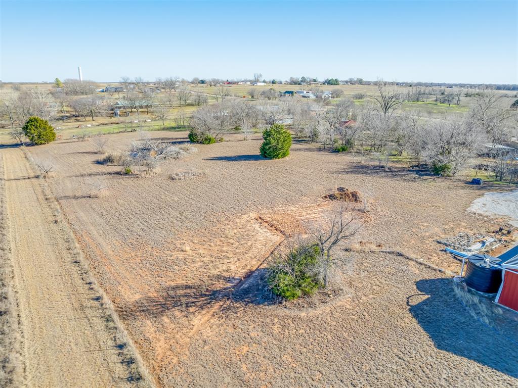 2810 S Highway 81 Property Photo 27