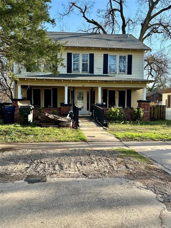 1811 W Dakota Avenue Property Photo