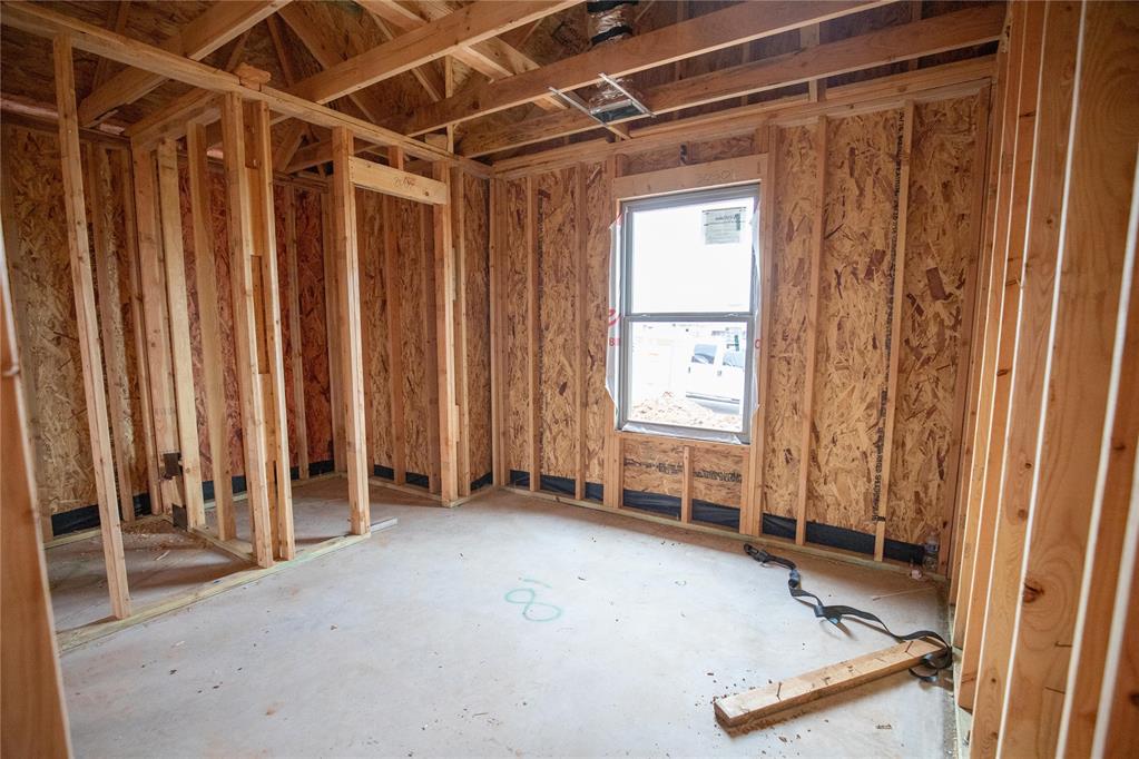 2224 Nw 170th Street Property Photo 4