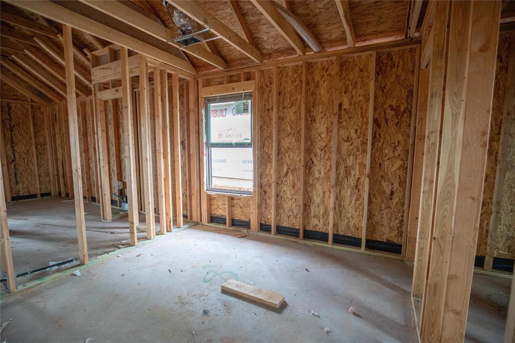 2224 Nw 170th Street Property Photo 5