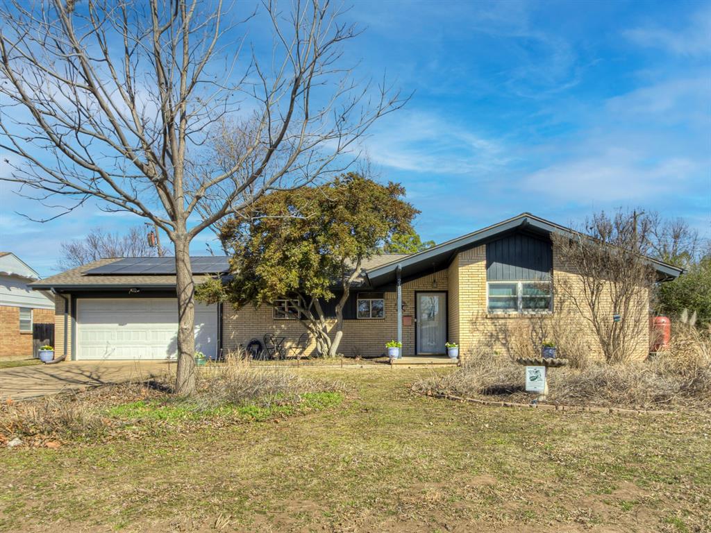 2133 Iowa Street Property Photo
