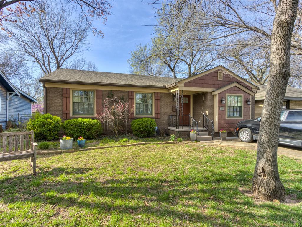1106 W Symmes Street Property Photo