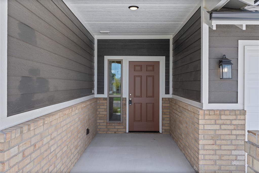 16017 Switchgrass Place Property Photo 3