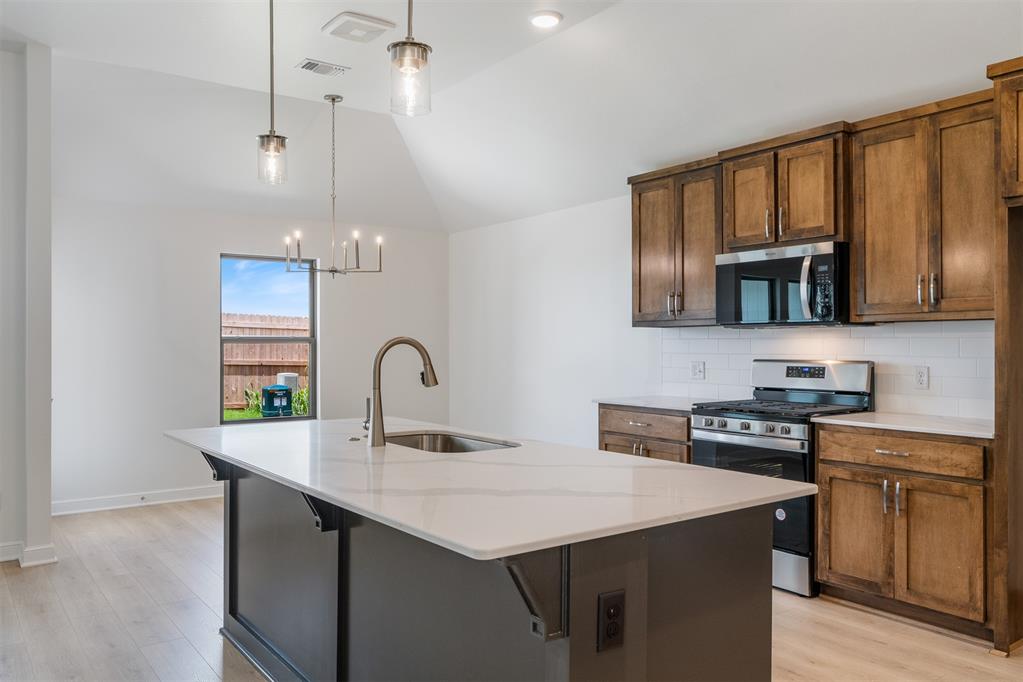 16017 Switchgrass Place Property Photo 10