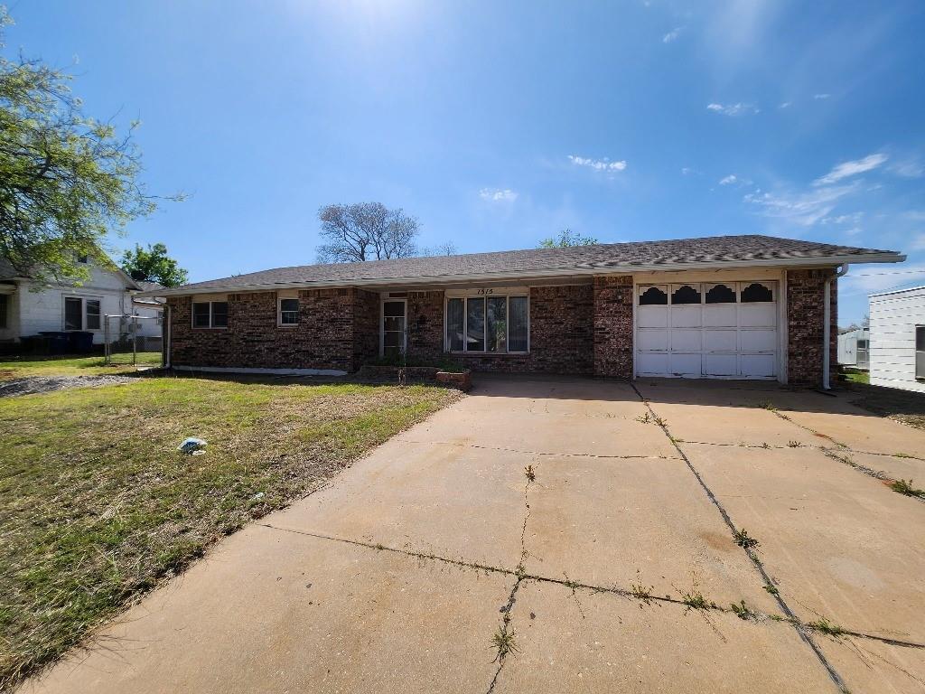 1315 Young Street Property Photo 1
