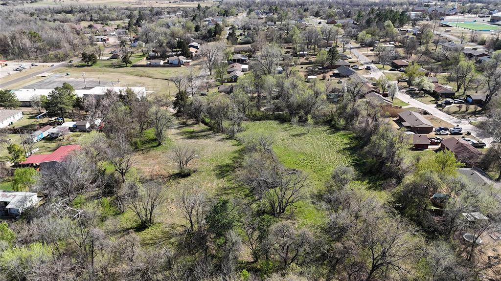 3255 Maupin Street Property Photo 5