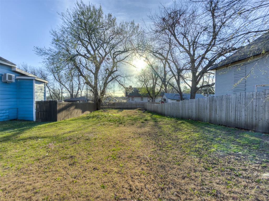 104 N Hoff Avenue Property Photo