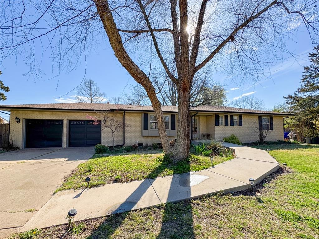 2717 Meadowbrook Drive Property Photo