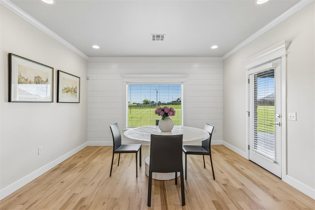 4130 Richards Way Property Photo 14