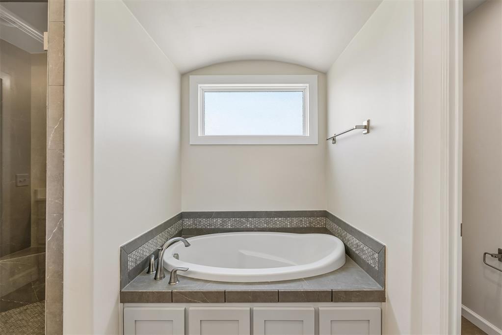 4130 Richards Way Property Photo 28