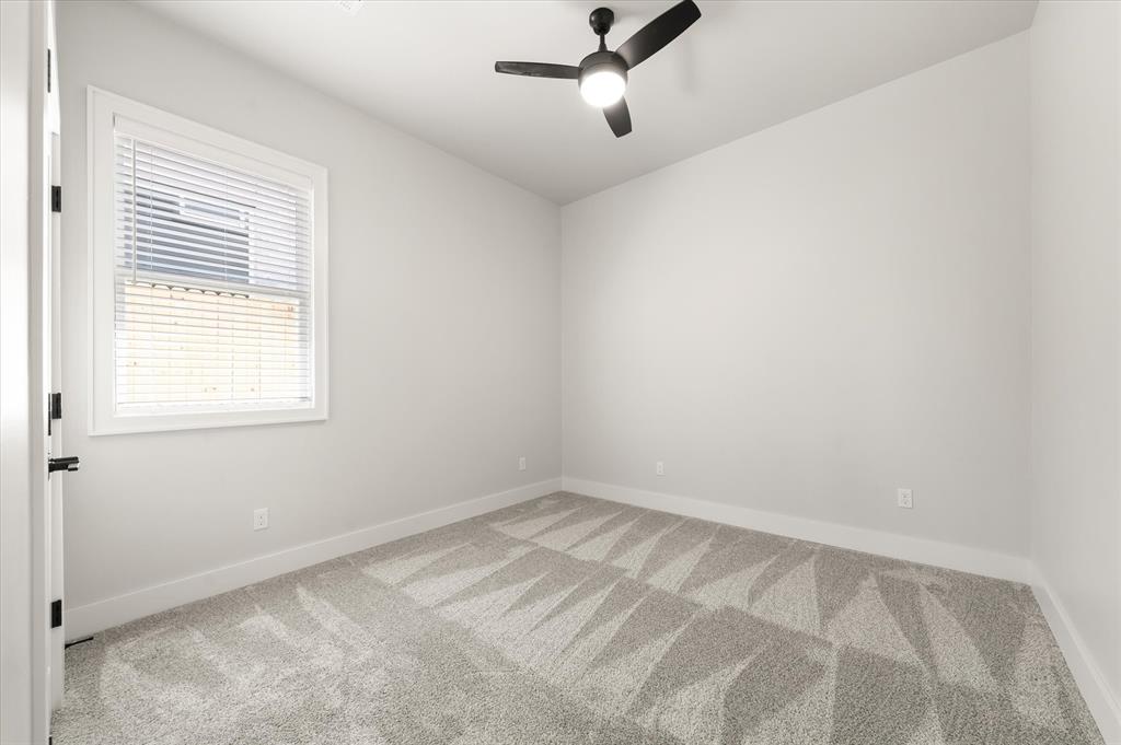 7213 Nw 154th Street Property Photo 34