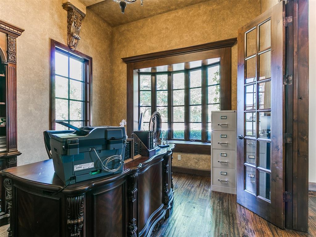 17412 Hawks View Court Property Photo 7