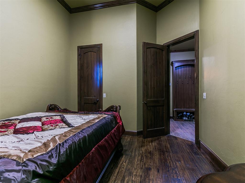 17412 Hawks View Court Property Photo 23