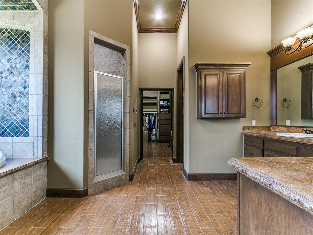17412 Hawks View Court Property Photo 27