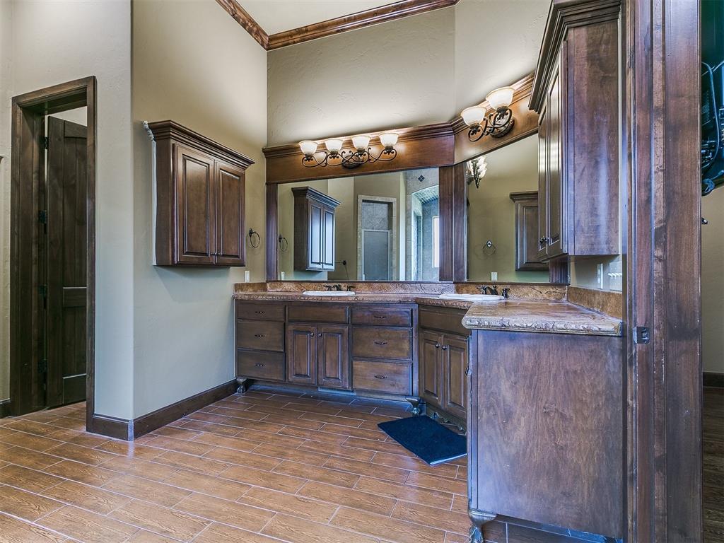 17412 Hawks View Court Property Photo 28