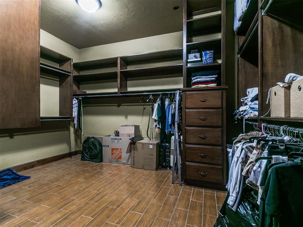 17412 Hawks View Court Property Photo 31
