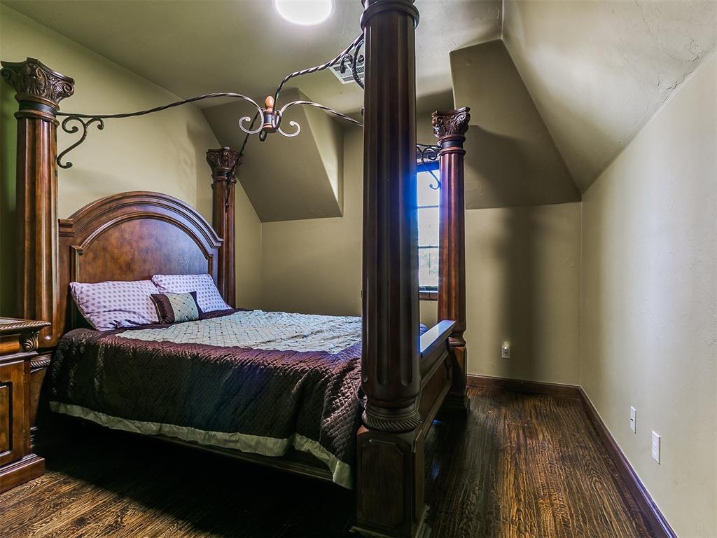 17412 Hawks View Court Property Photo 32