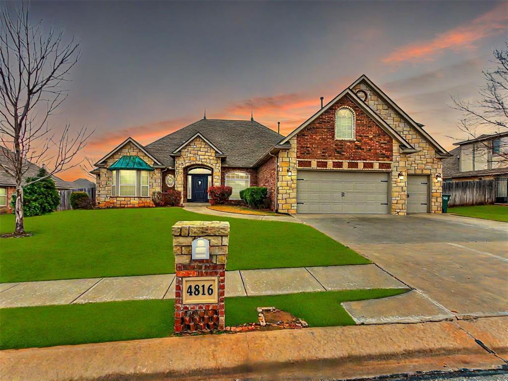 4816 Kelly Lakes Drive Property Photo