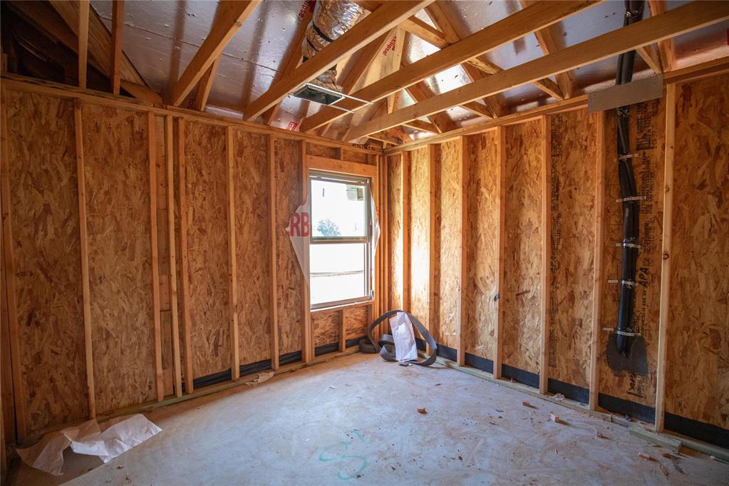 2217 Nw 171st Street Property Photo 5