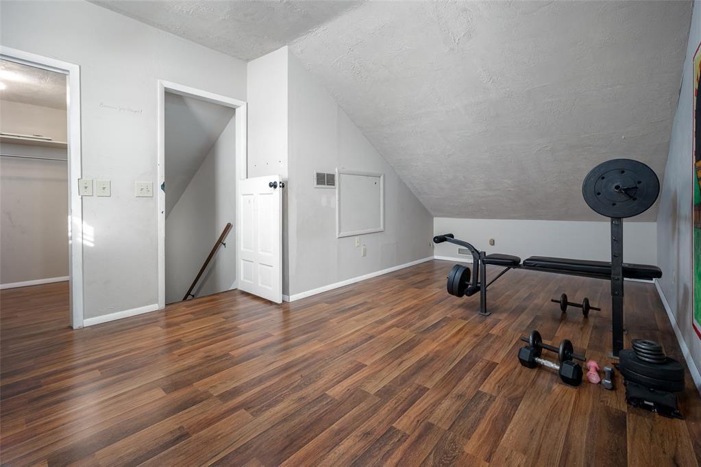 2105 Ne 11th Street Property Photo 14