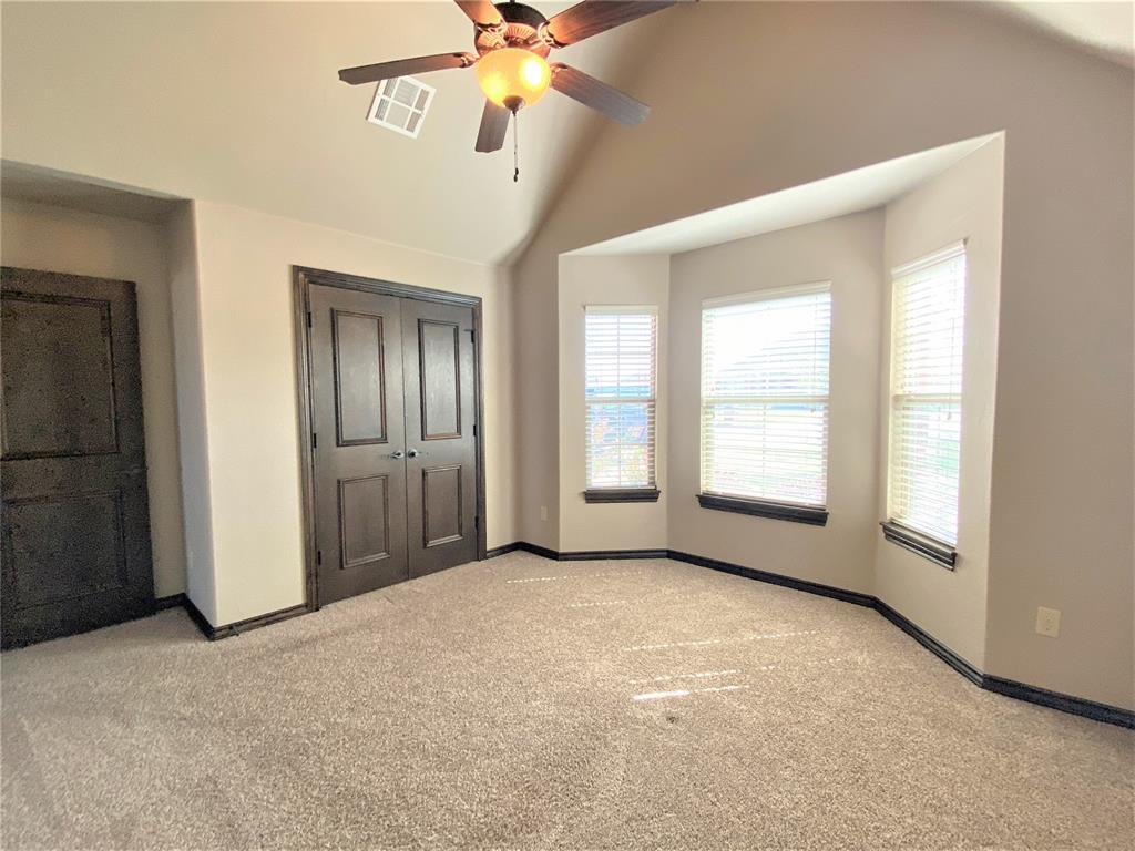3205 Nw 188th Terrace Property Photo 4