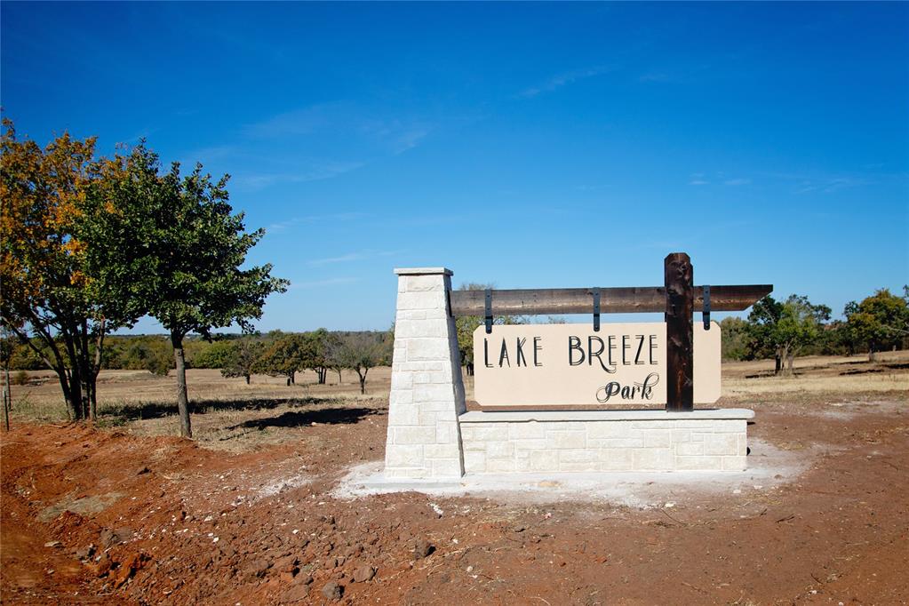 6270 Lake Breeze Drive Property Photo