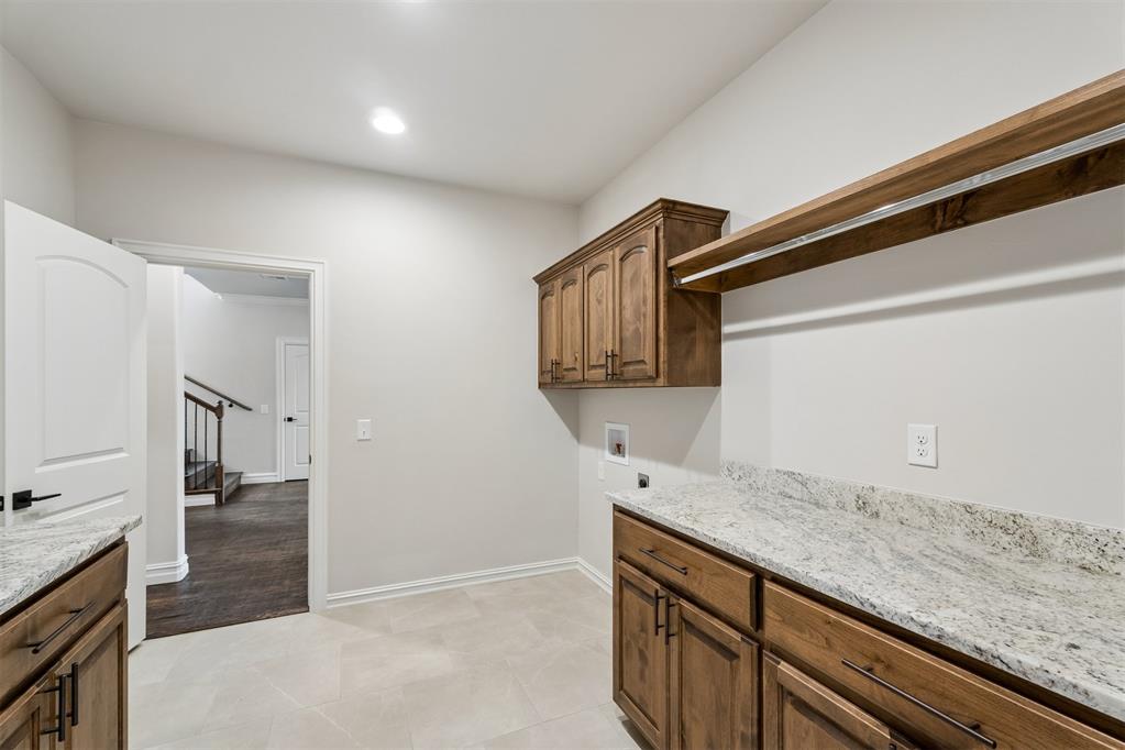 3001 Stone Meadow Way Property Photo 28