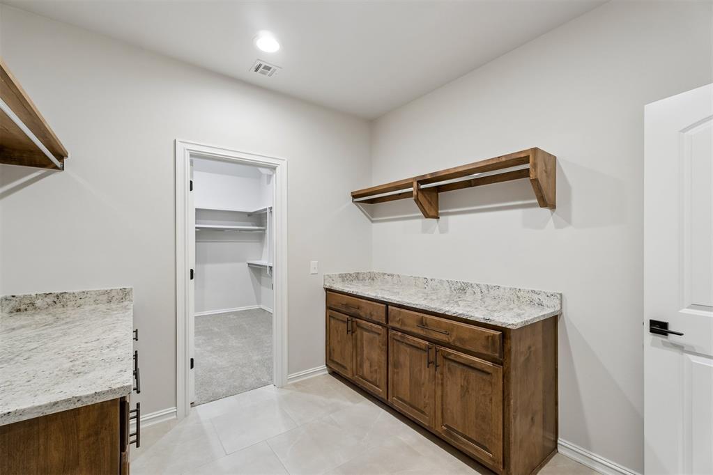 3001 Stone Meadow Way Property Photo 29
