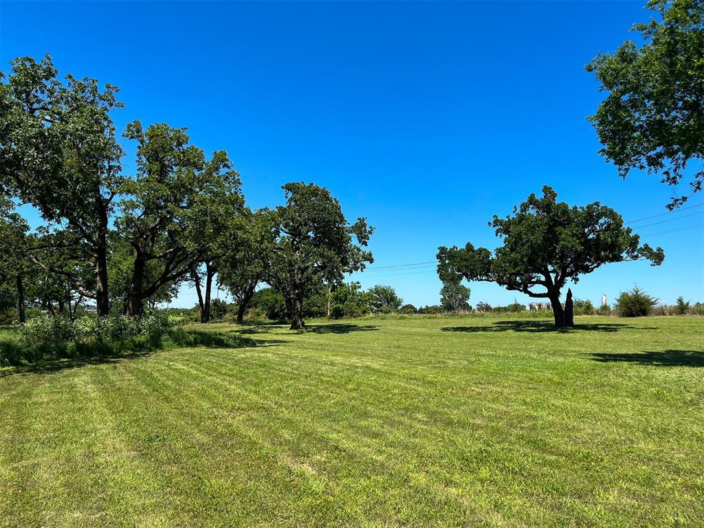 6256 Lake Breeze Drive Property Photo