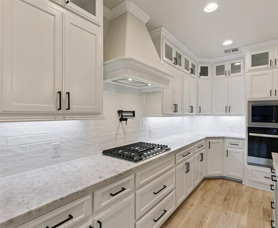 2917 Stone Meadow Way Property Photo 15