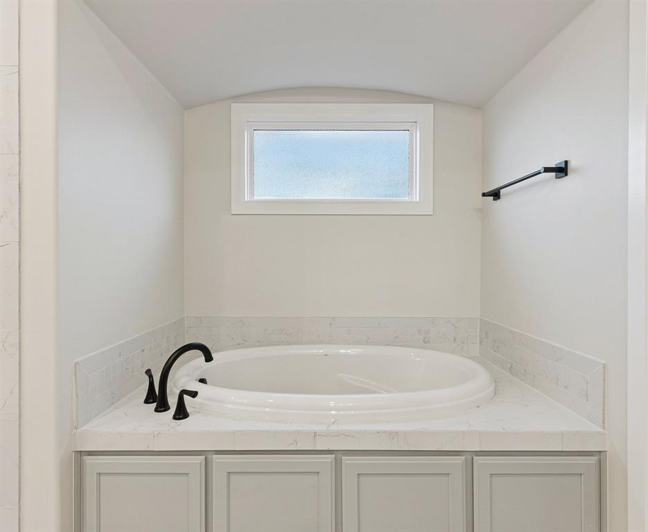 2917 Stone Meadow Way Property Photo 29