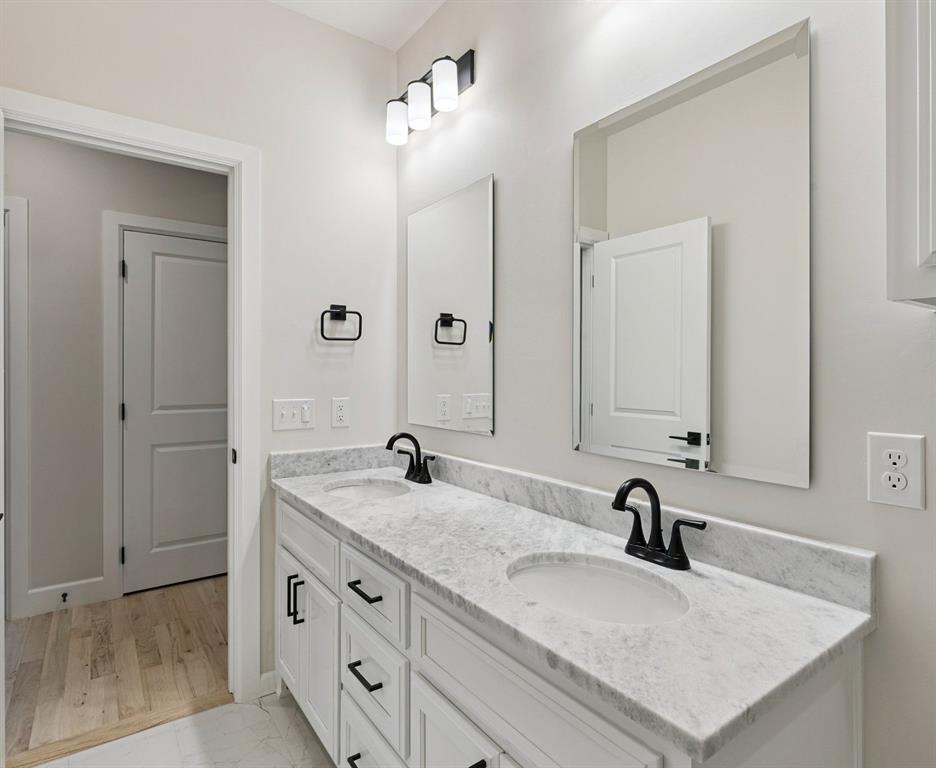 2917 Stone Meadow Way Property Photo 44