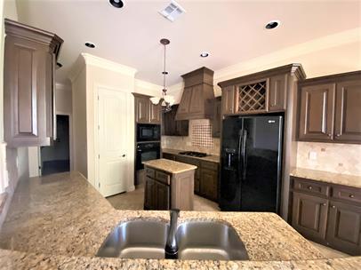 15521 Creek View Drive Property Photo 4
