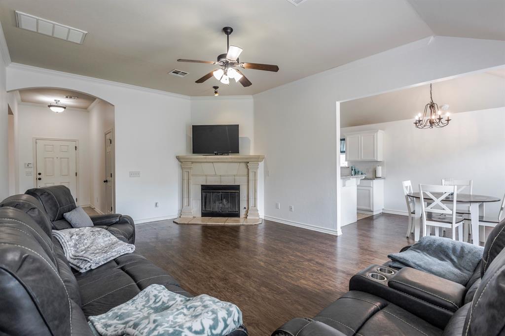 7913 Woodbend Lane Property Photo 10