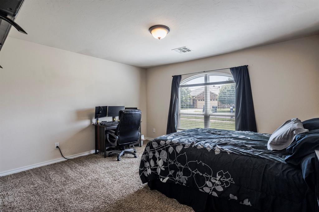 7913 Woodbend Lane Property Photo 13