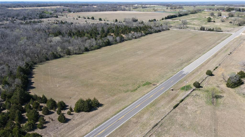 Highway 48 Property Photo 3