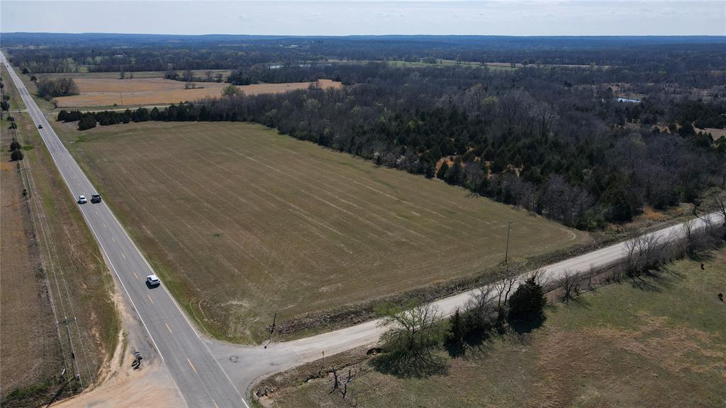 Highway 48 Property Photo 8