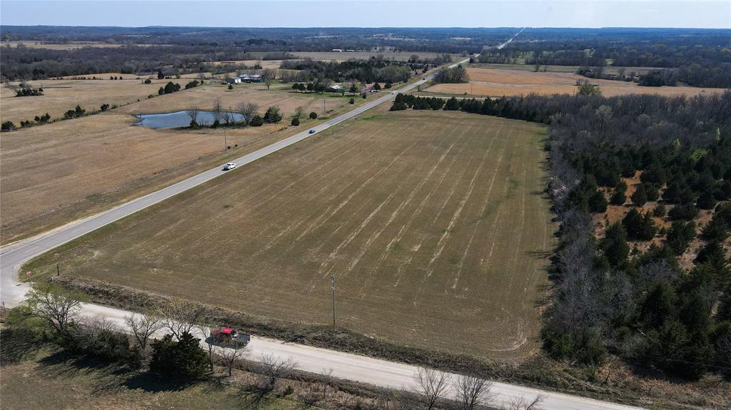 Highway 48 Property Photo 9