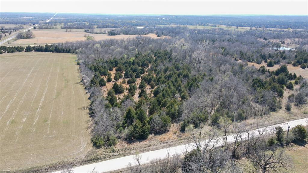 Highway 48 Property Photo 10