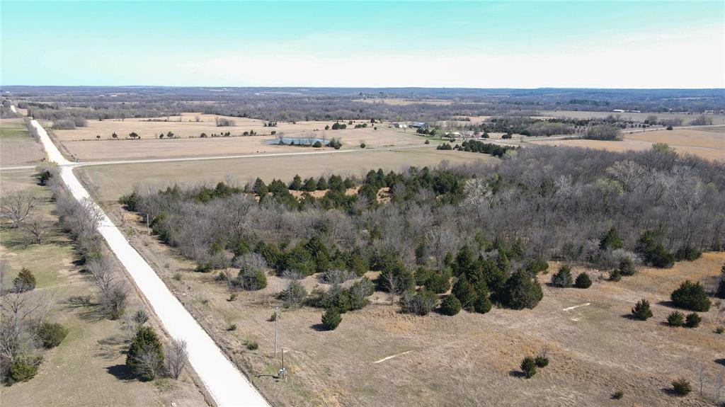 Highway 48 Property Photo 12