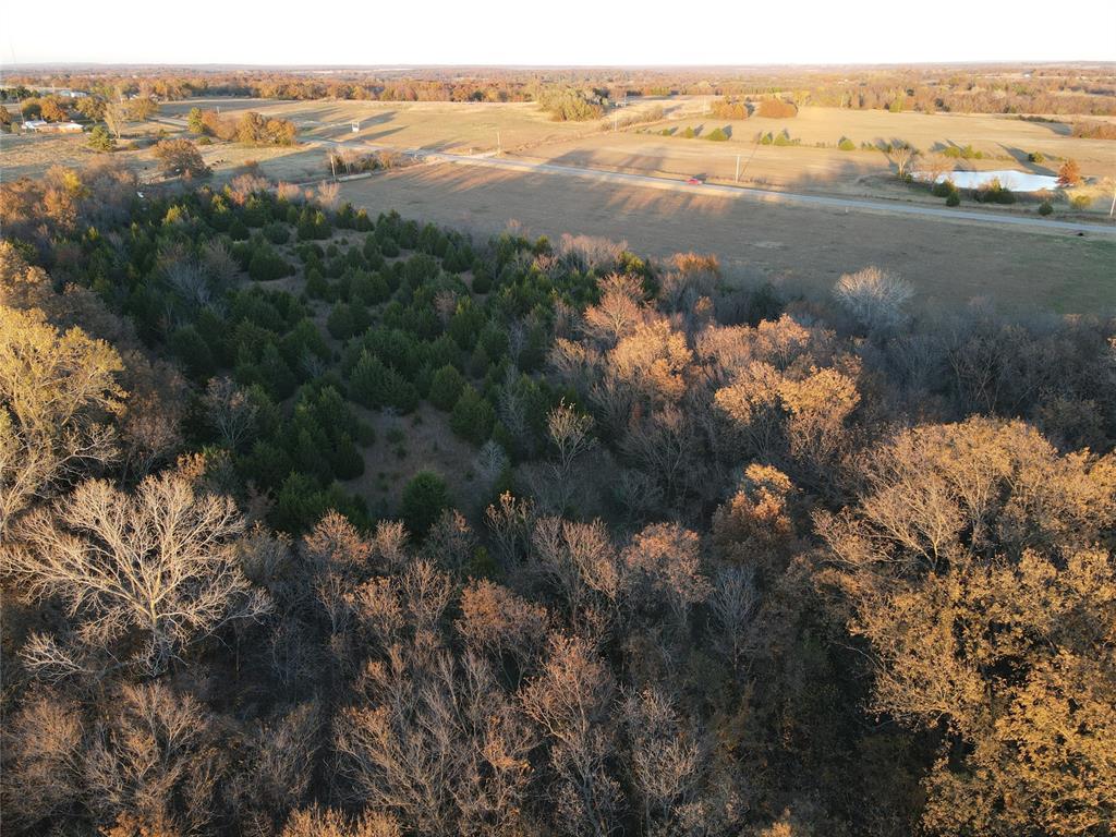 Highway 48 Property Photo 20