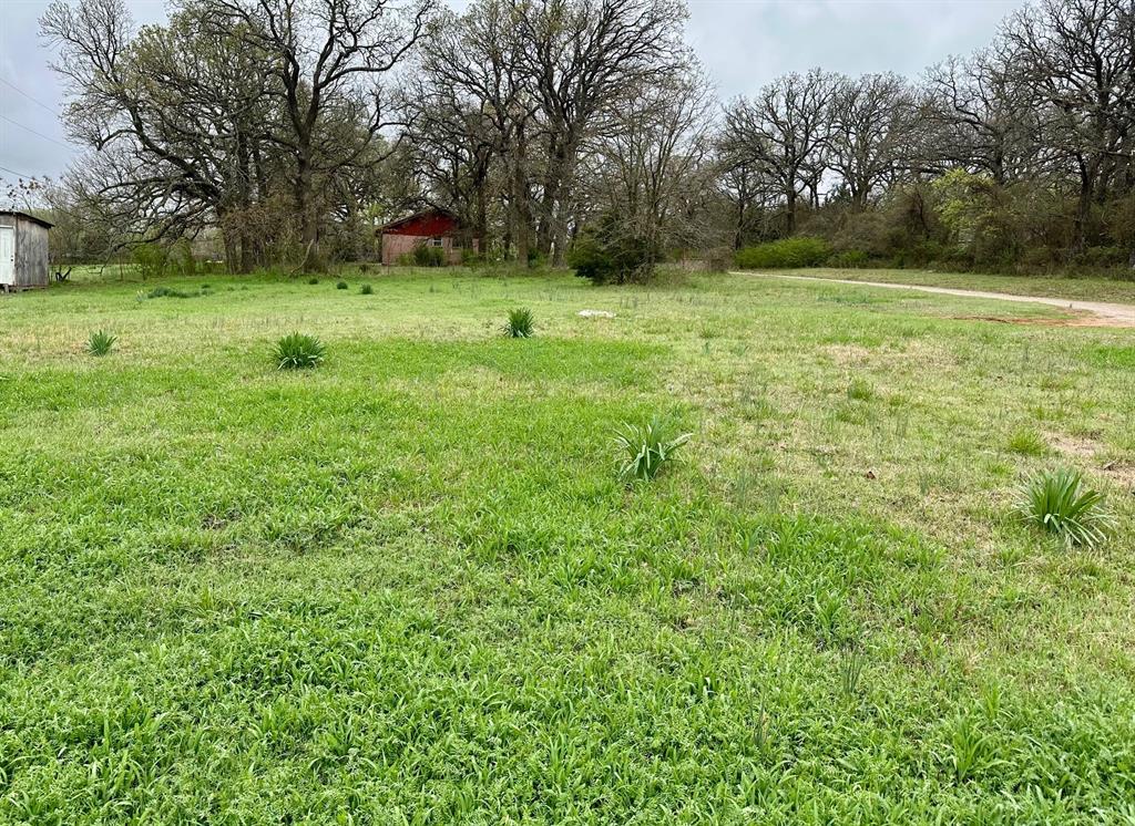 2005 N Ivey Lane Property Photo 2