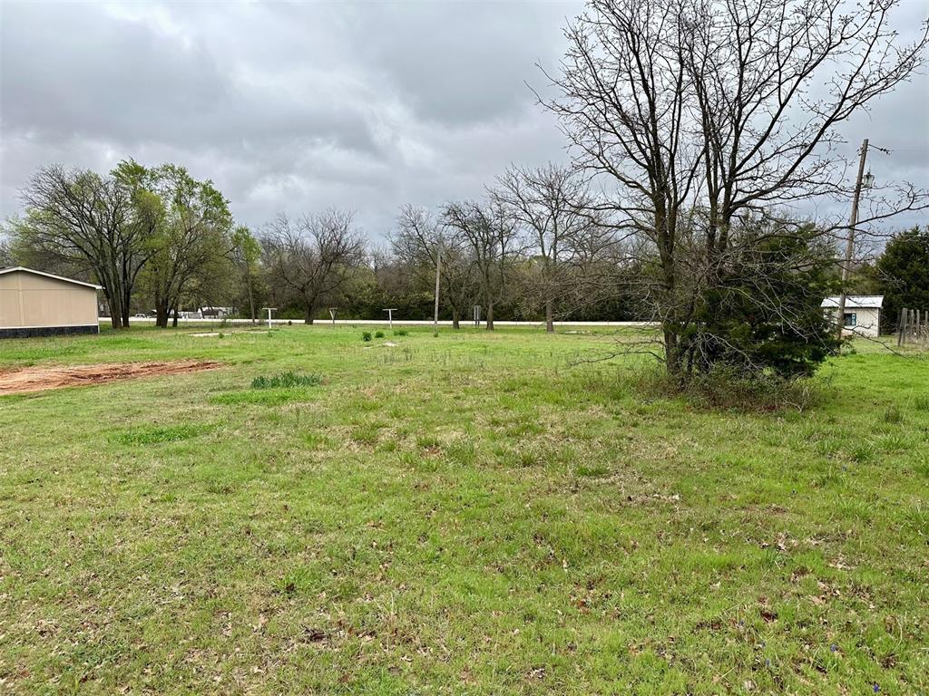 2005 N Ivey Lane Property Photo 4