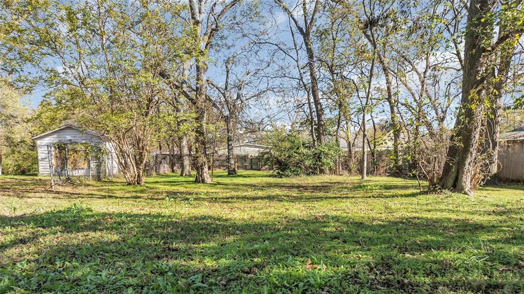 908 Ne B Street Property Photo